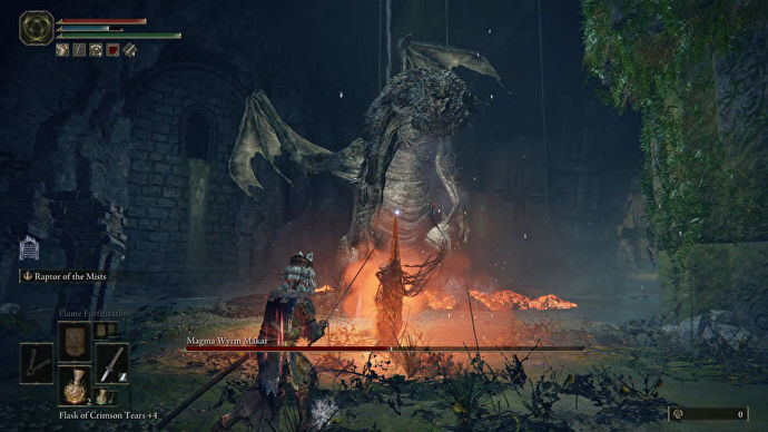 Elden Ring：玩家與Boss Magma Wyrm Makar 戰鬥。